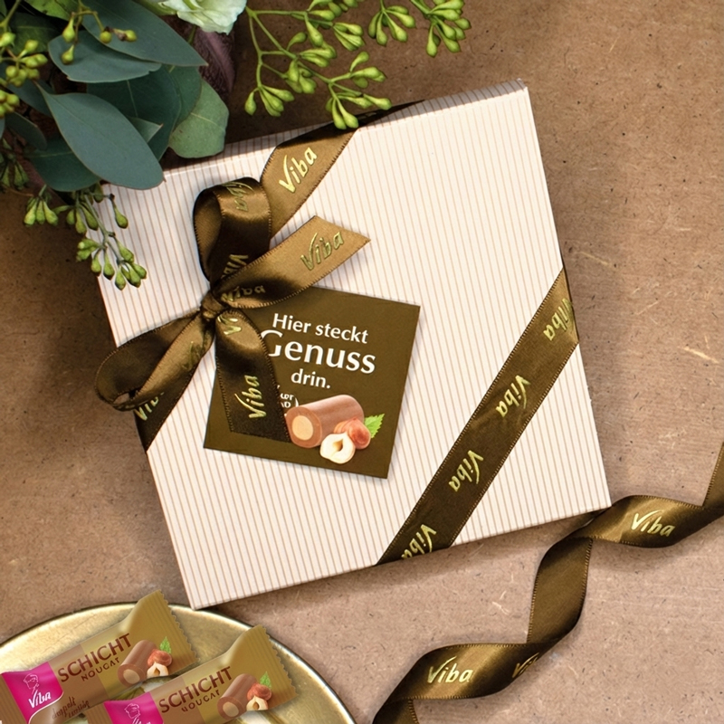 Viba Geschenk mit Echt-Schleife - Schicht Nougat Minis als Präsent